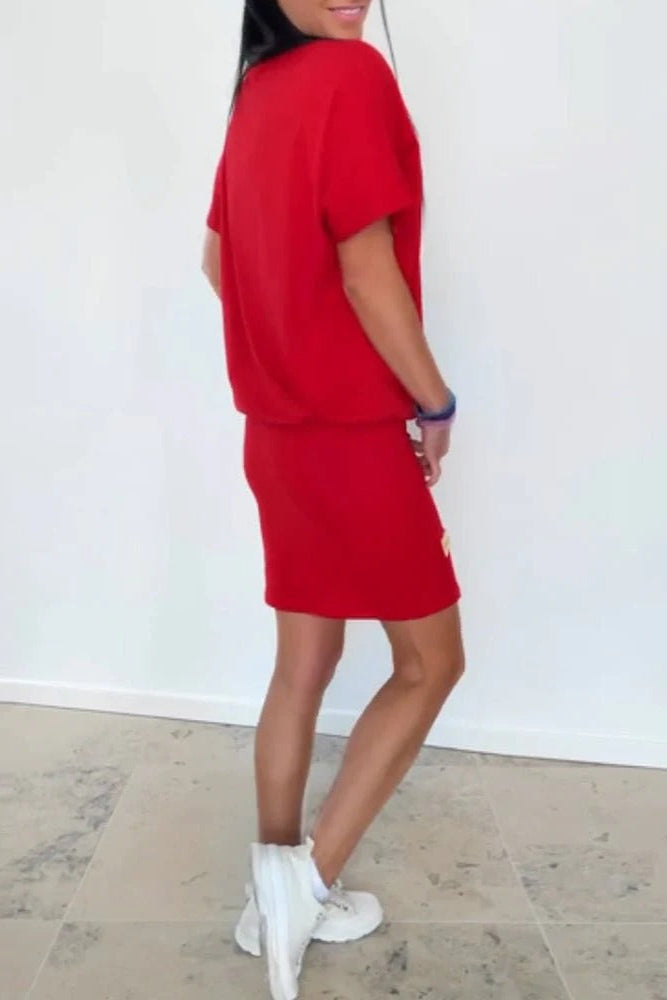GIULIA – Vestido Elástico de Manga Corta con Corte Ajustado y Estilo Relajado