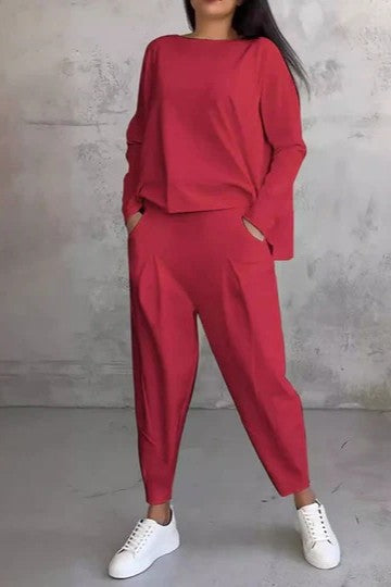 PALOMA – Conjunto de Dos Piezas con Cuello Redondo y Manga Larga