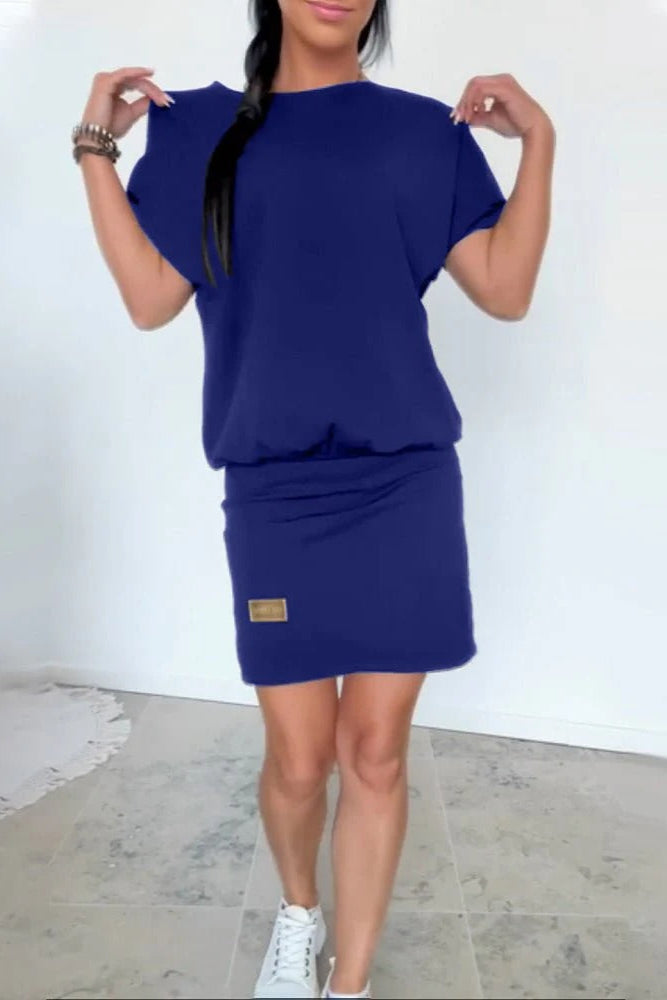 GIULIA – Vestido Elástico de Manga Corta con Corte Ajustado y Estilo Relajado