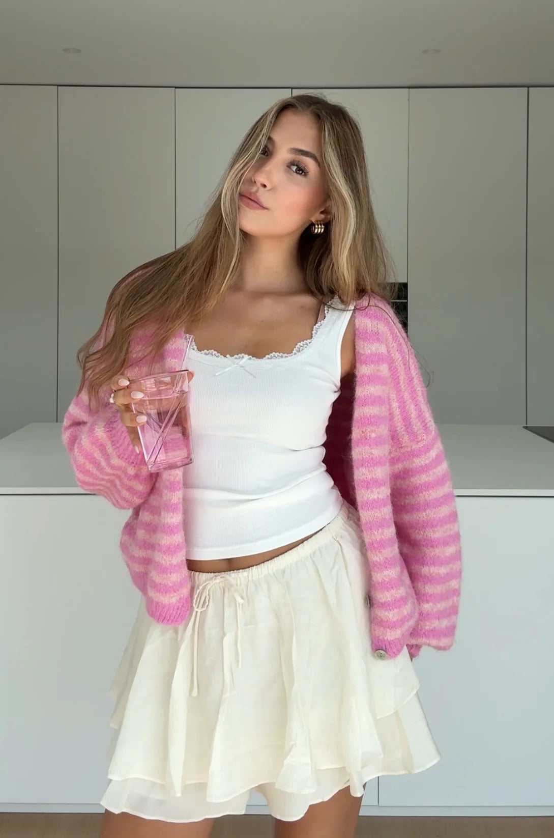 LIA – Cárdigan de Punto Suave a Rayas Color Fresa