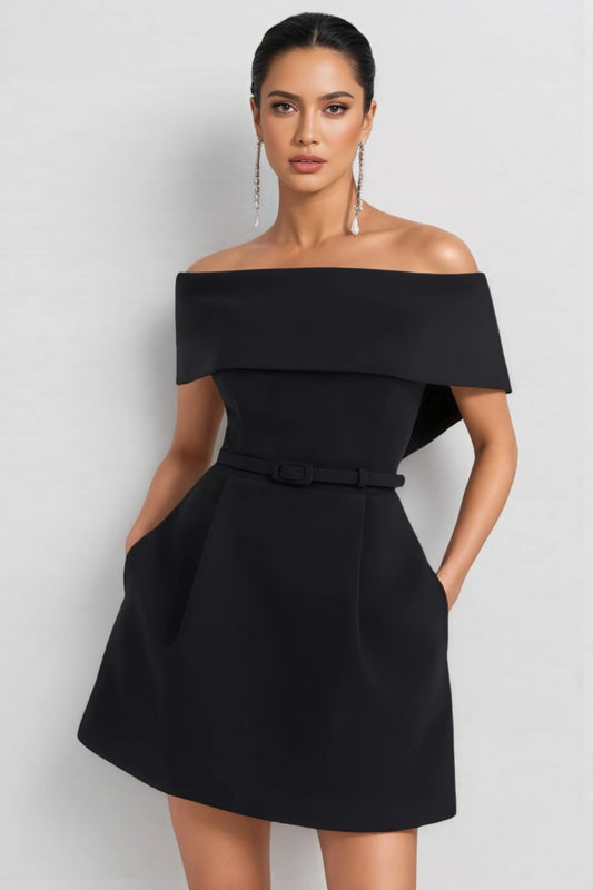 HILIA – Vestido mini de un solo hombro negro