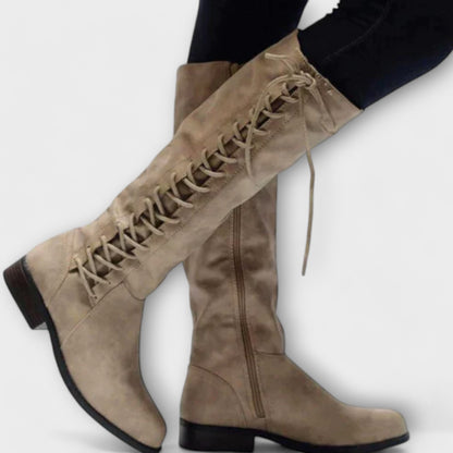 MILENNE – Botas Altas con Cordones