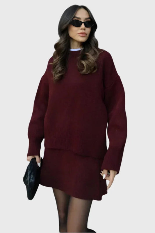 NADINE – Conjunto de Punto Suave Oversize con Jersey y Falda a Juego